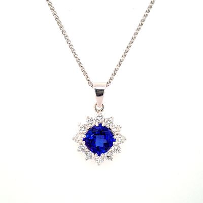Lumbers 18ct Gold Tanzanite & Diamond Cluster Pendant