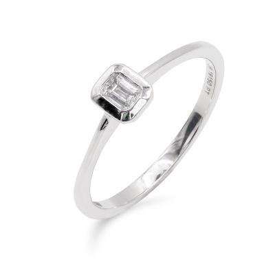 Lumbers Platinum 0.15cts Diamond Emerald Cut Promise Ring