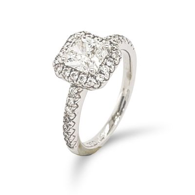 Lumbers Pre-Owned 18ct Gold Radiant Cut Diamond Ring