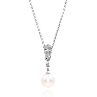 Lumbers 18ct Gold 0.32ct Diamond & Pearl Necklace