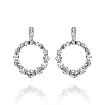 Lumbers 18ct Gold 1.15cts Diamond Graduated Earrings