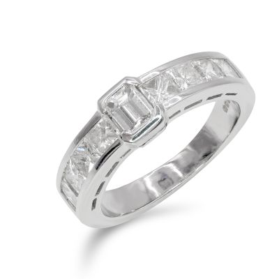 Lumbers Pre-Owned Plat 1.61cts Diamond Chunky Ring