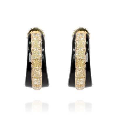 Lumbers 18ct Gold 7.86cts Diamond & Ceramic Earrings